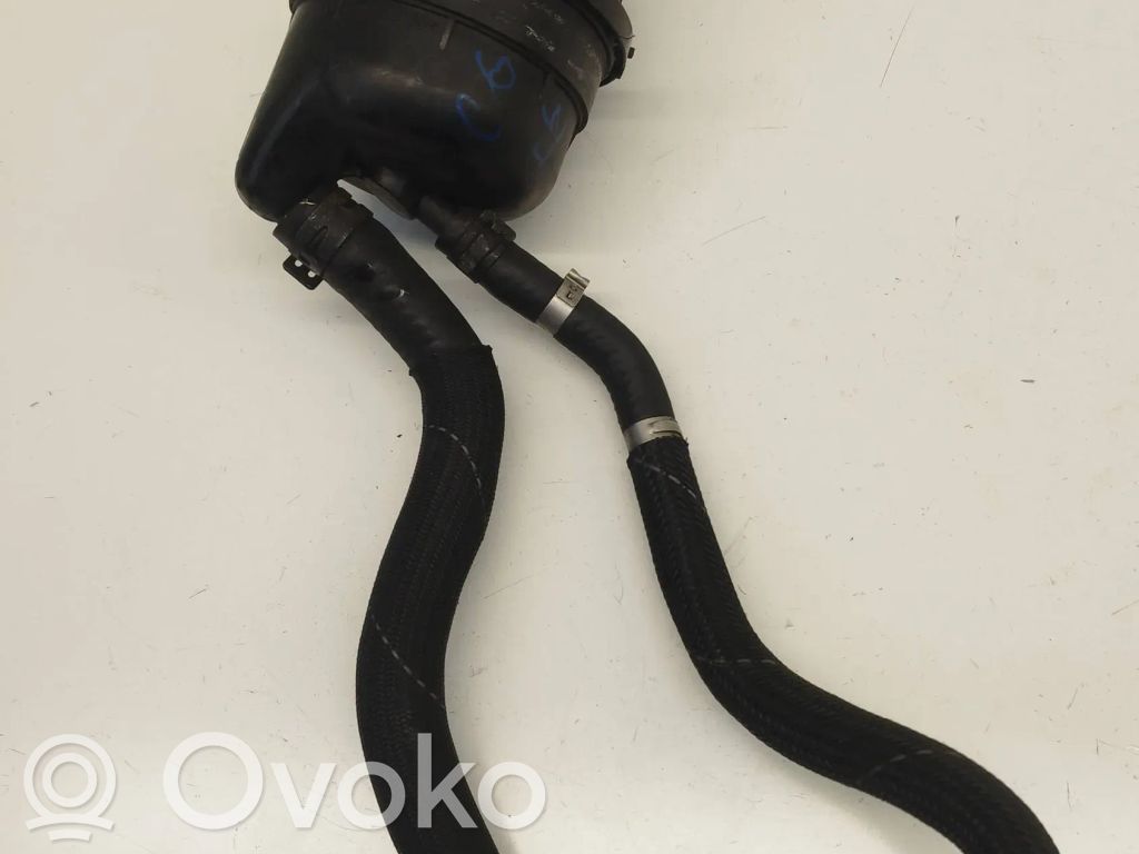 Ohjaustehostimen nestesäiliö   4F0422373A