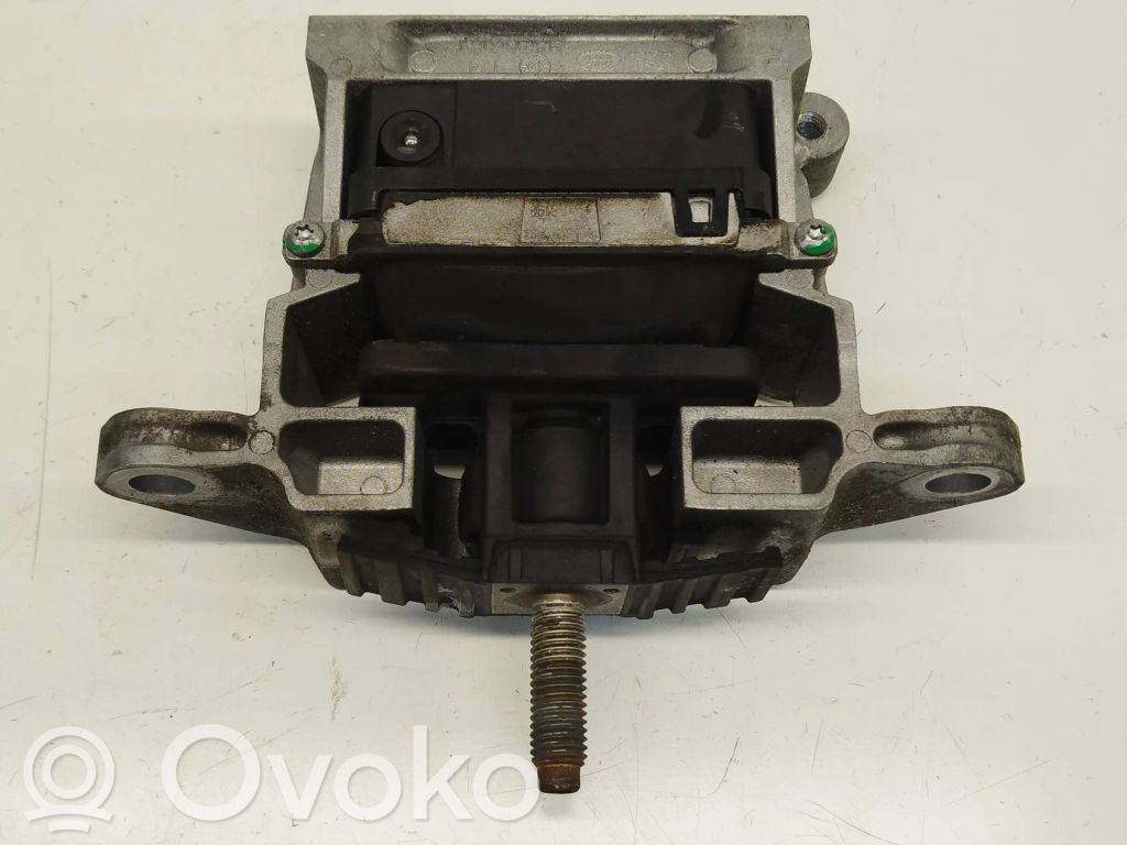 Land Rover Evoque II Engine mount bracket 