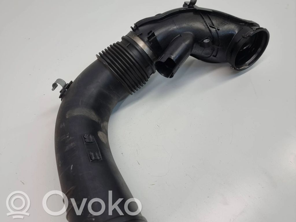 BMW 3 F30 F35 F31 Gaisa caurule uz turbīnu 