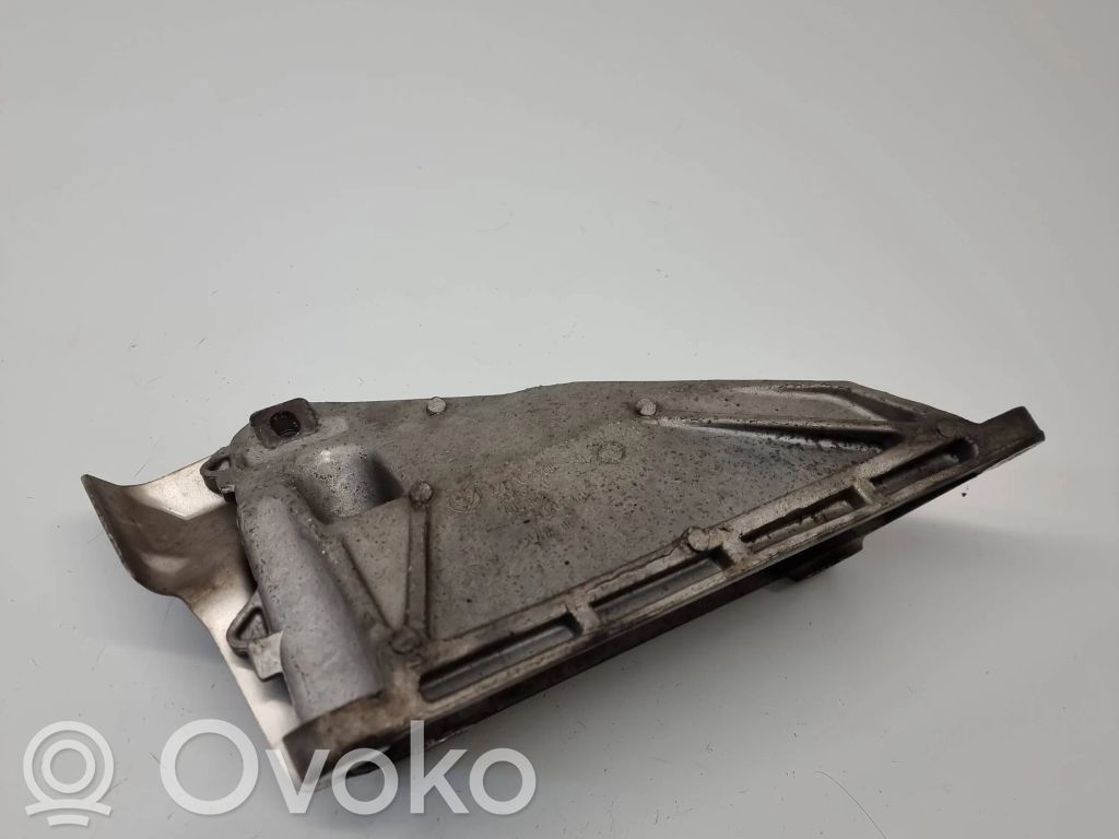 BMW 3 E90 E91 Engine mounting bracket 