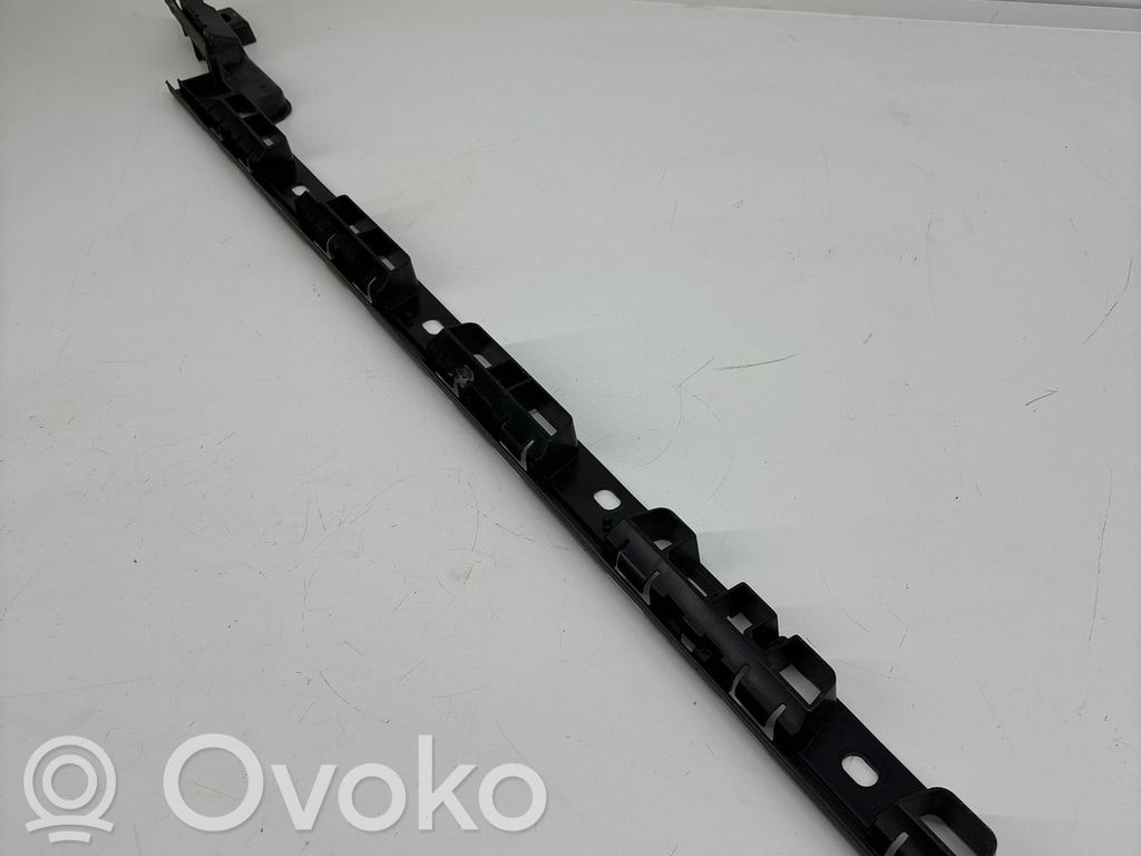 Sill supporting ledge   95B853558