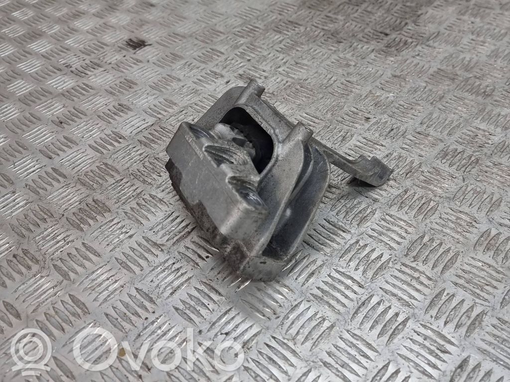 Engine mount bracket   3Q0199262