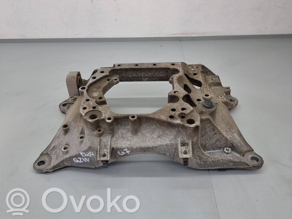 Audi Q7 4M Gearbox mounting bracket 