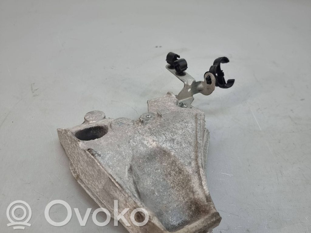 BMW M4 F82 F83 Engine mounting bracket 