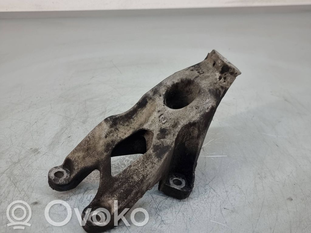 Audi A5 Sportback 8TA Engine mounting bracket 
