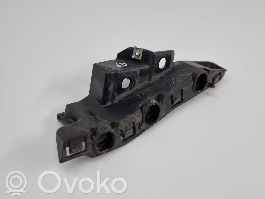 Audi Q7 4M Front bumper mounting bracket 