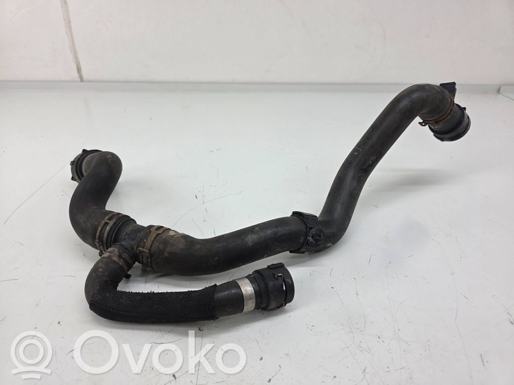 Audi A5 8T 8F Engine coolant pipe/hose 