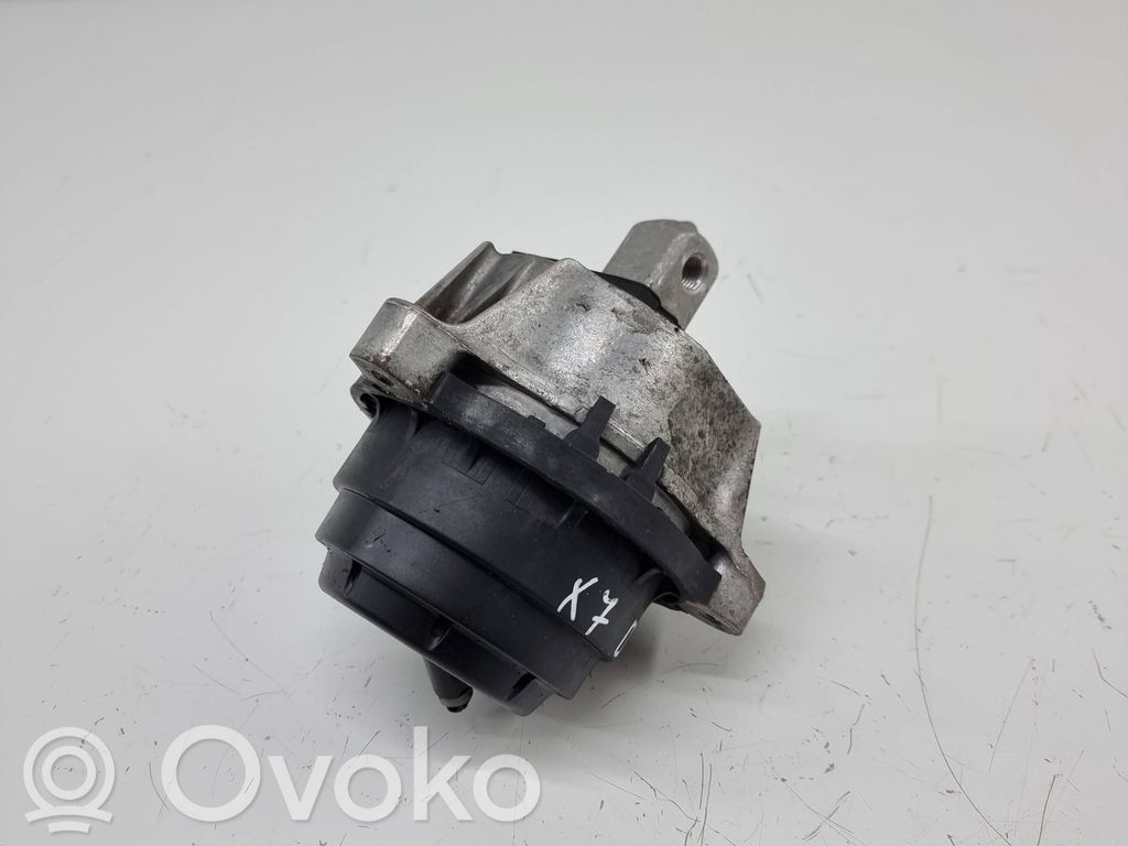 BMW X7 G07 Engine mount bracket 