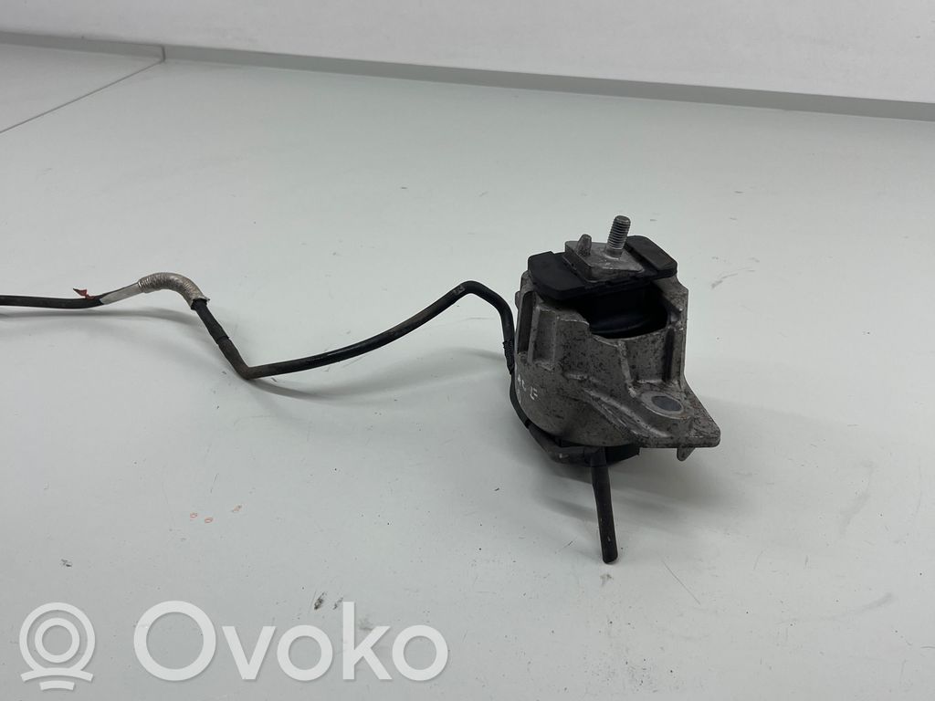 Engine mount bracket   HK836A003GC