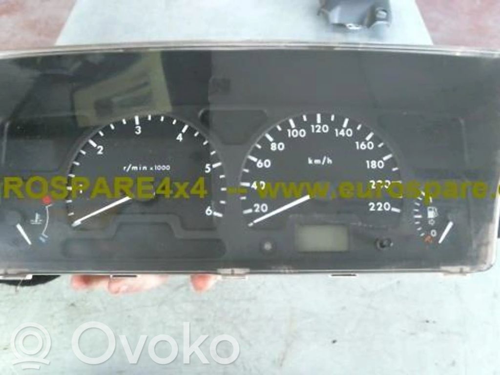 Land Rover Discovery Licznik / Prędkościomierz 