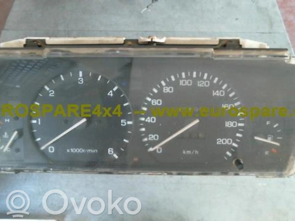Land Rover Discovery Licznik / Prędkościomierz 