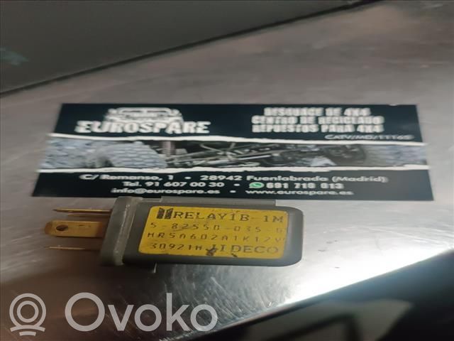 Opel Monterey Fuse module 