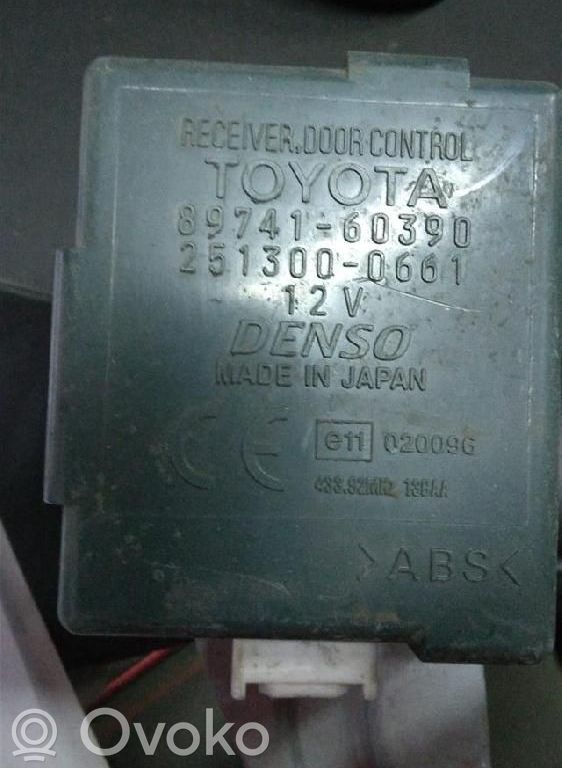 Toyota Land Cruiser (HDJ90) Unidad de control/módulo del bloqueo de puertas 