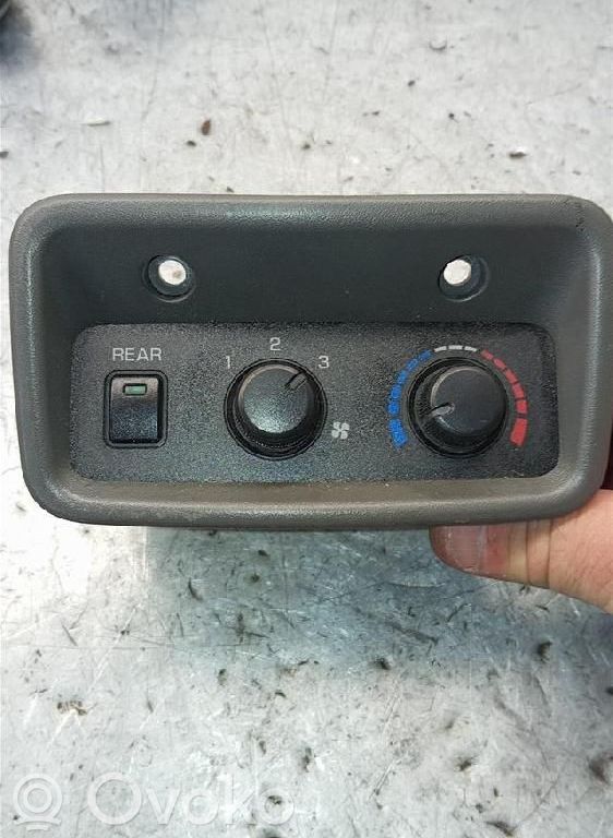 Mitsubishi Montero Unitate control climatizare 