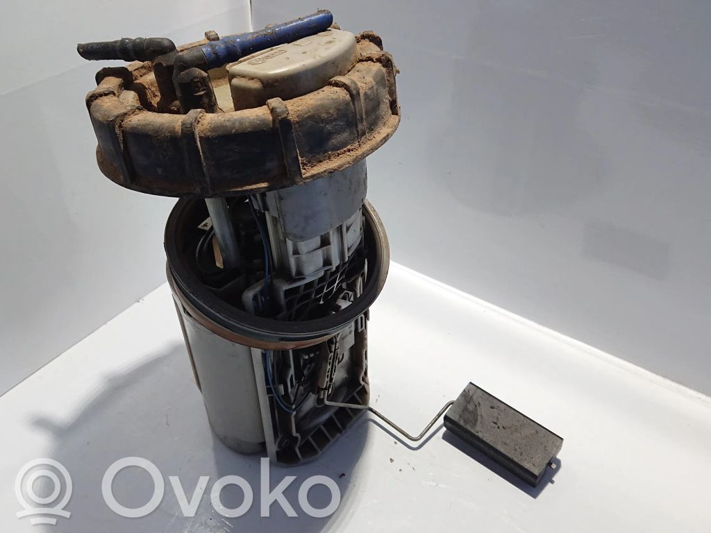 Volkswagen Bora Pompa paliwa w zbiorniku 