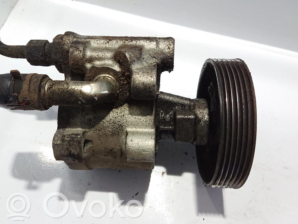 Renault Laguna I Power steering pump 