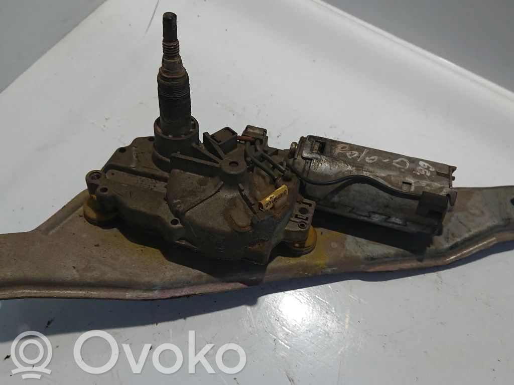 Volkswagen Polo III 6N 6N2 6NF Silniczek wycieraczki szyby tylnej 
