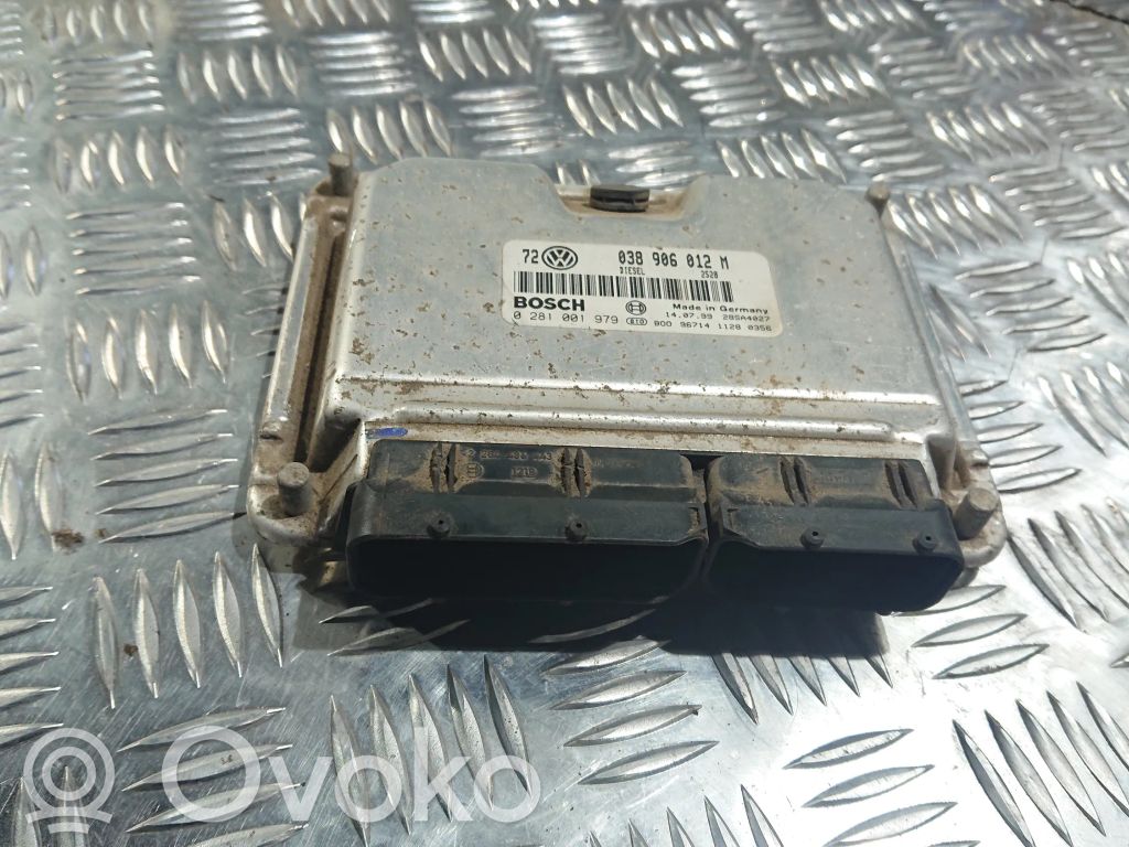 Volkswagen Golf IV Engine control unit/module 