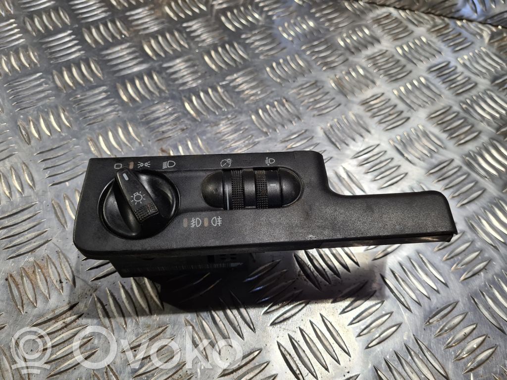 Volkswagen PASSAT B5 Interruptor de luz 