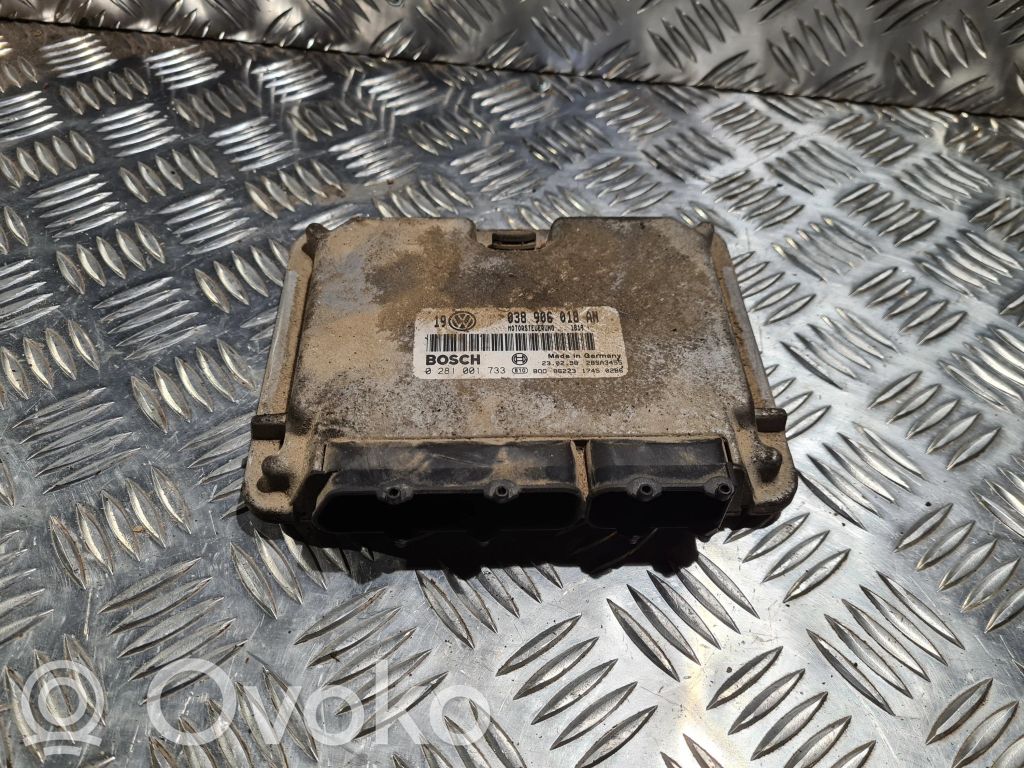 Volkswagen Golf IV Engine control unit/module 