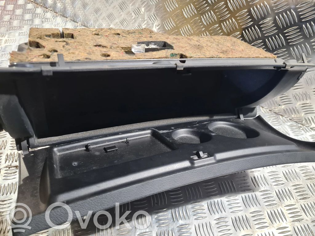 Audi A6 S6 C5 4B Glove box 