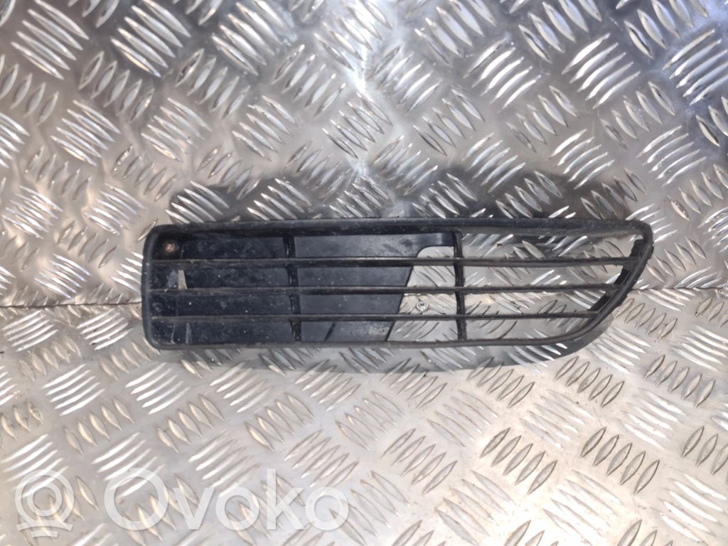 Etusäleikkö   8D0807345