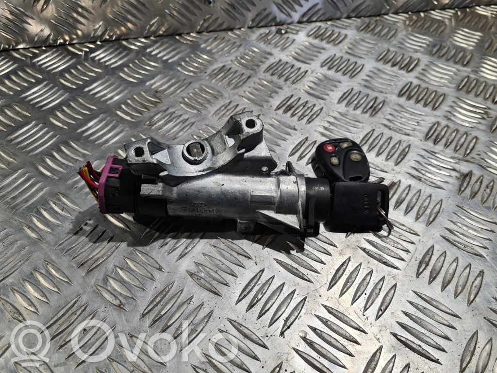 Audi A4 S4 B5 8D Virtalukko 