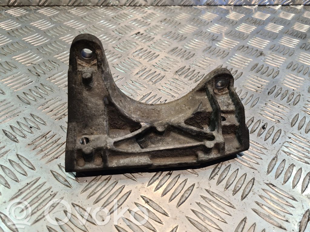 Audi A6 S6 C4 4A Engine mounting bracket 