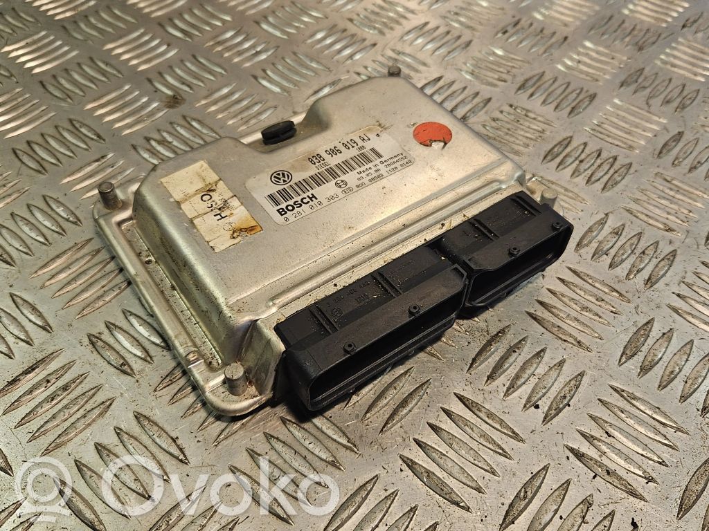 Volkswagen PASSAT B5 Engine control unit/module 