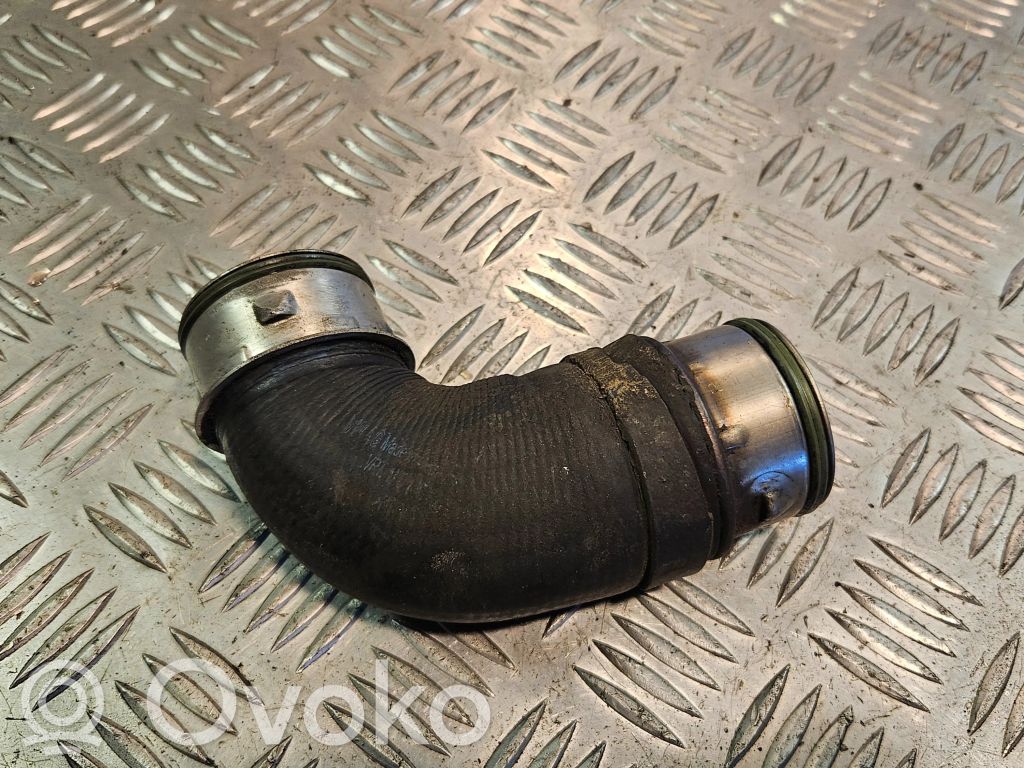 Volkswagen PASSAT B6 Intercooler hose/pipe 