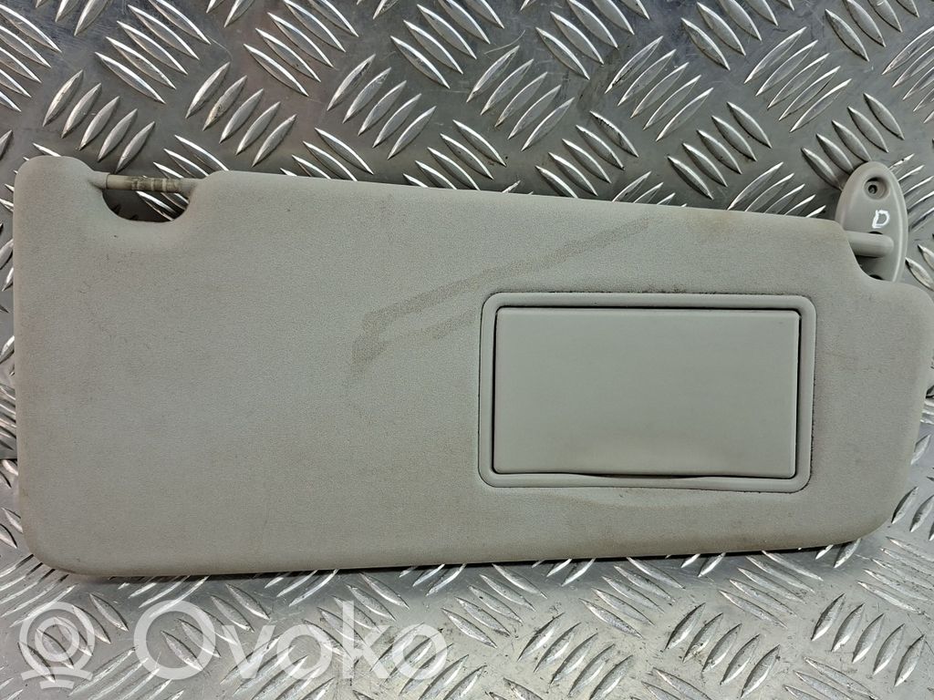 Sun visor