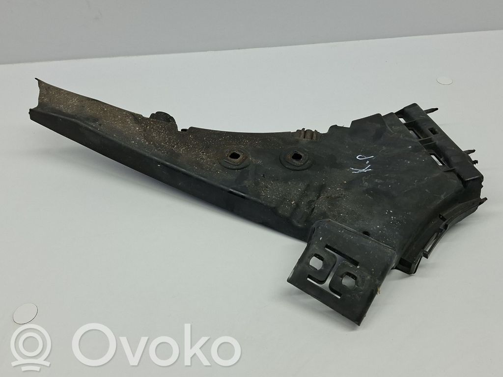 Audi Q7 4L Front bumper mounting bracket 