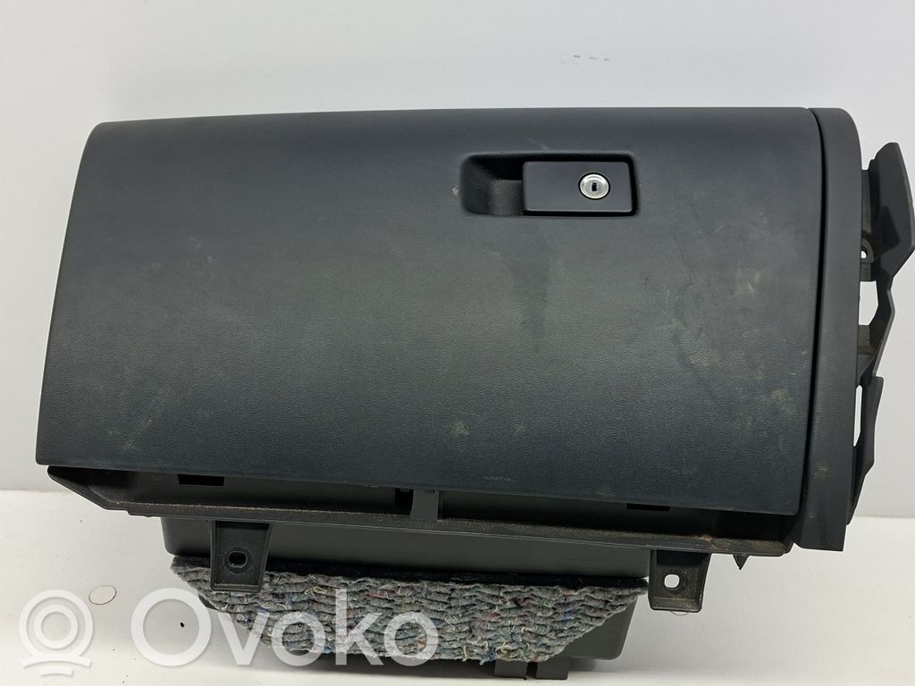 Volvo V60 Daiktadėžė 