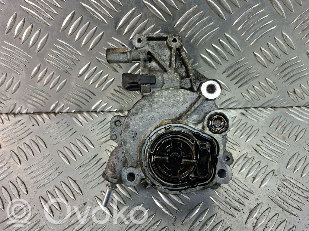 Land Rover Evoque I Vacuum pump 