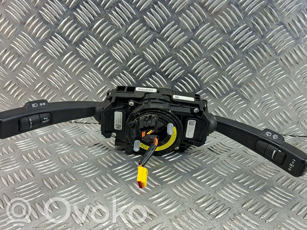 Volvo V60 Wiper turn signal indicator stalk/switch 