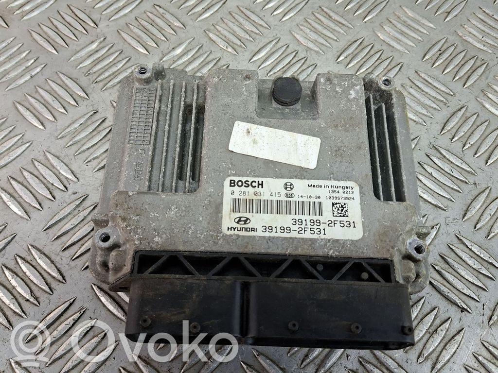 Hyundai ix35 Engine control unit/module 