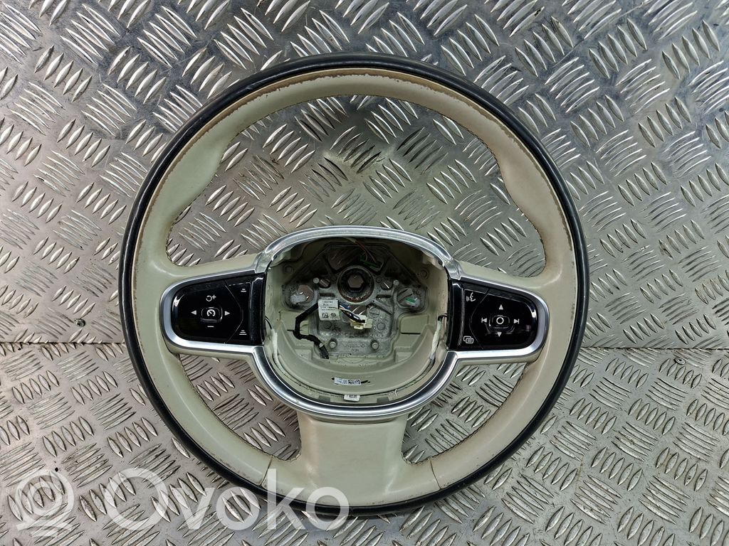 Volvo XC90 Ohjauspyörä 