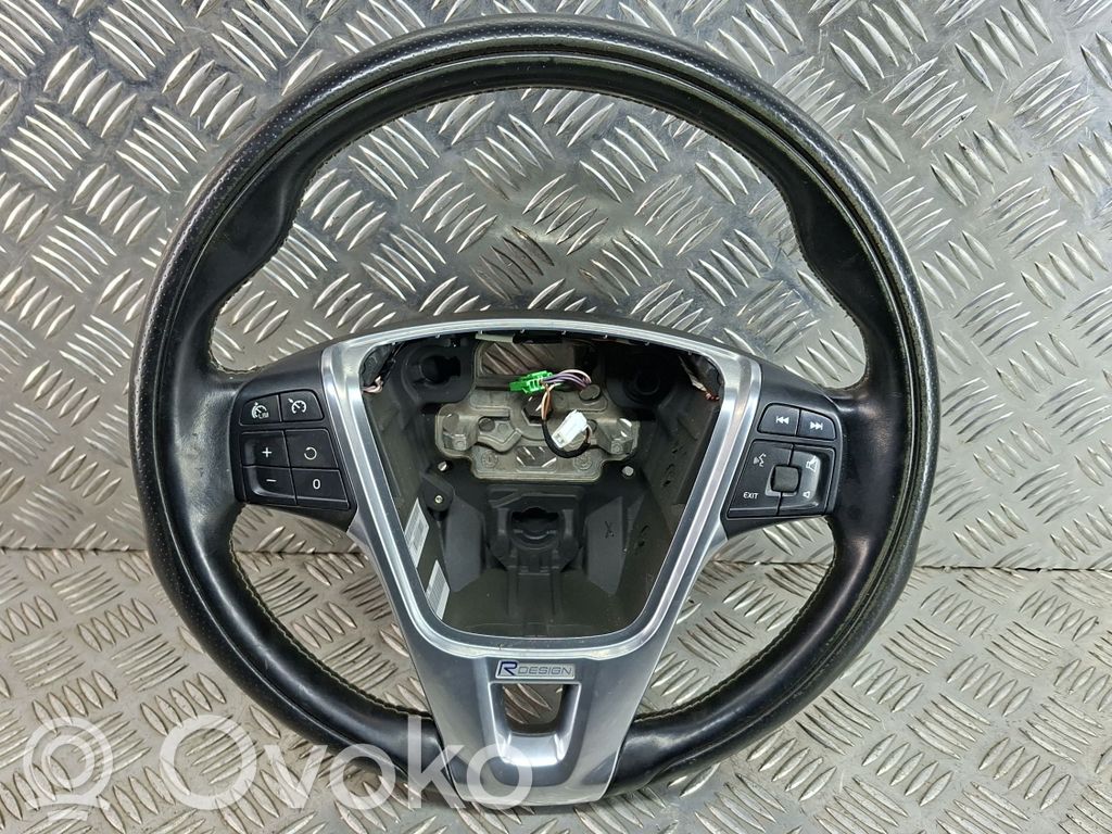 Volvo V40 Ohjauspyörä 