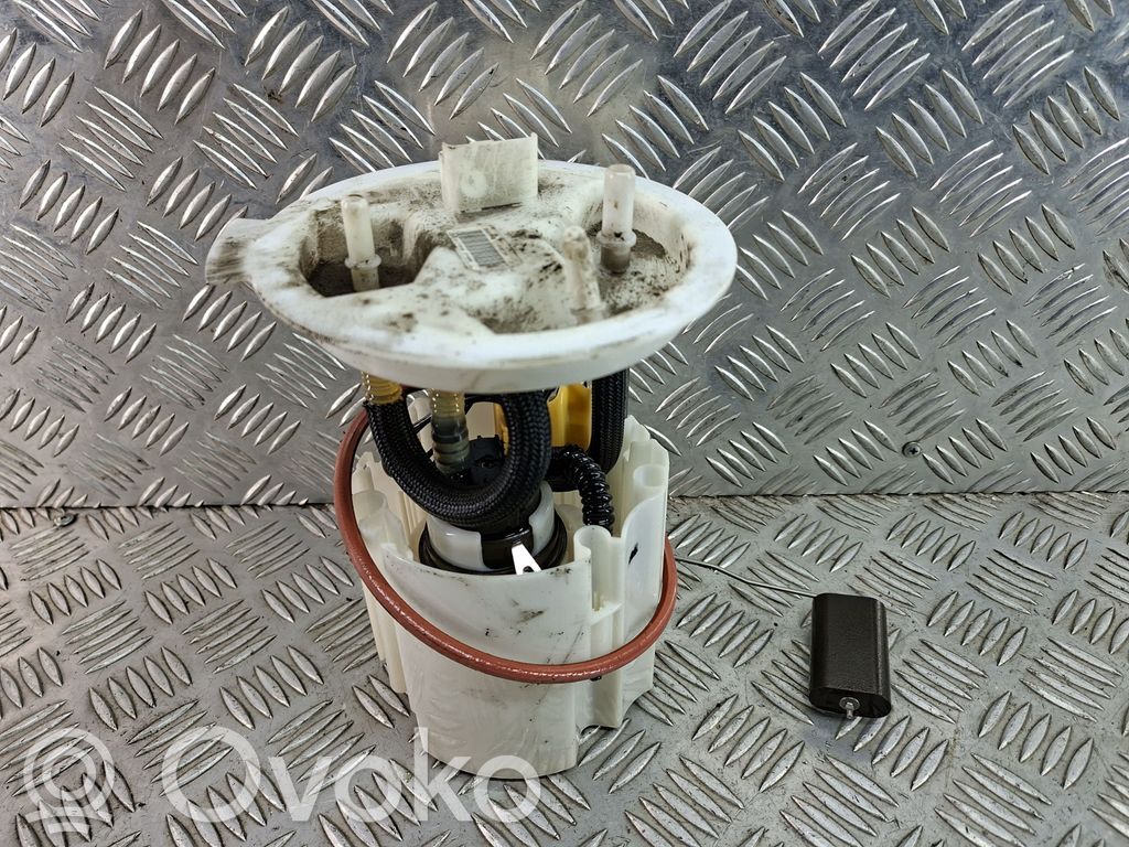 Volvo V40 Bomba interna de combustible 
