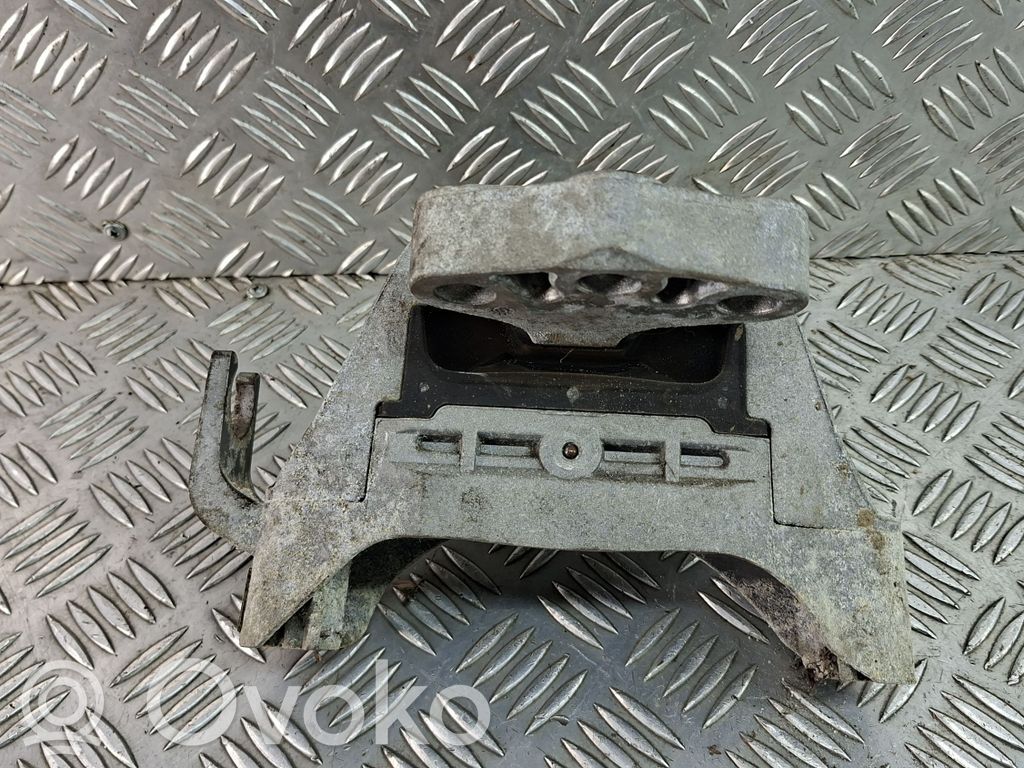 Opel Astra J Engine mount bracket 