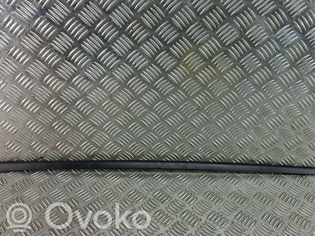 Audi Q4 e-tron Windshield trim 