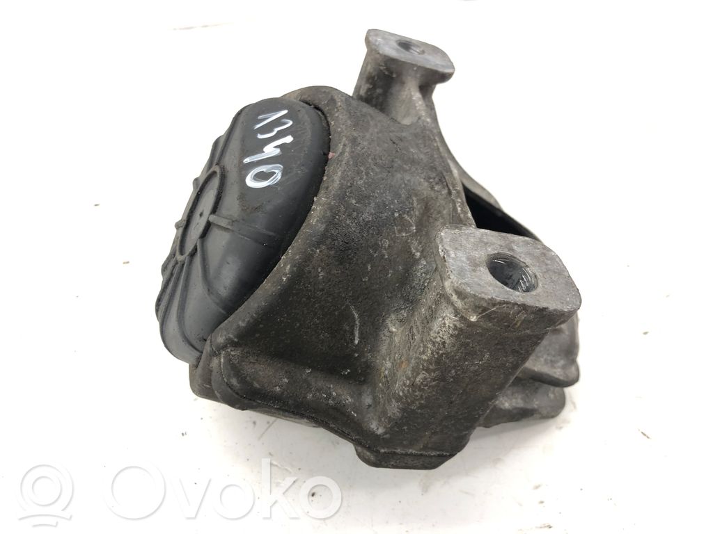 Audi A4 S4 B8 8K Engine mount bracket 