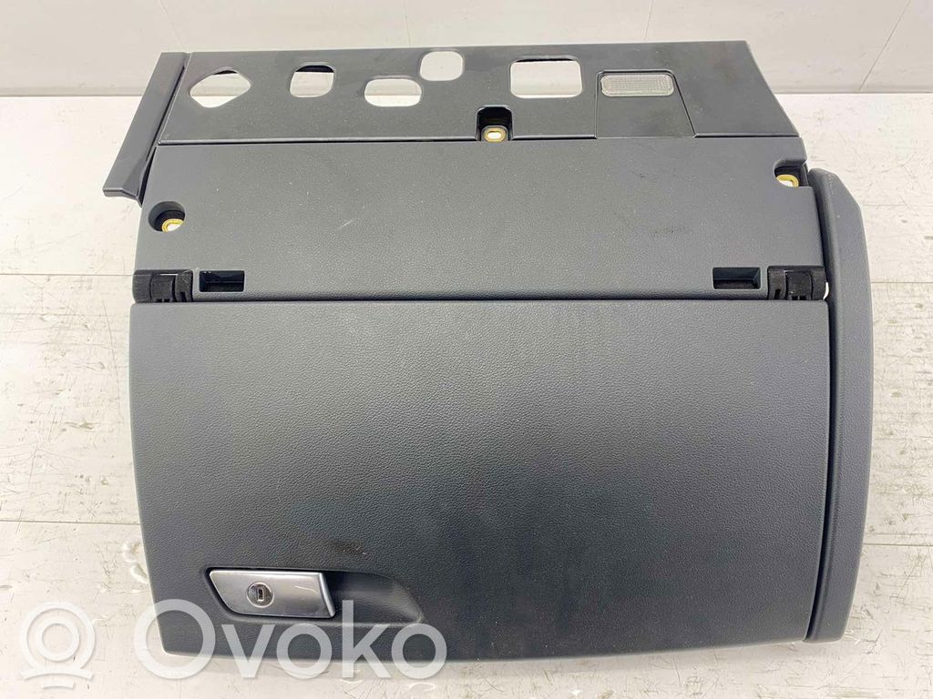 Guantera   4G2857035