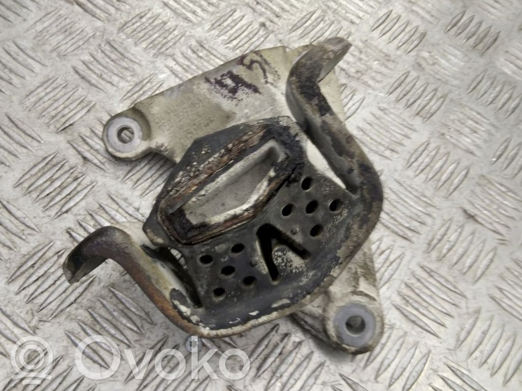 Volkswagen Transporter - Caravelle T5 Engine mount bracket 