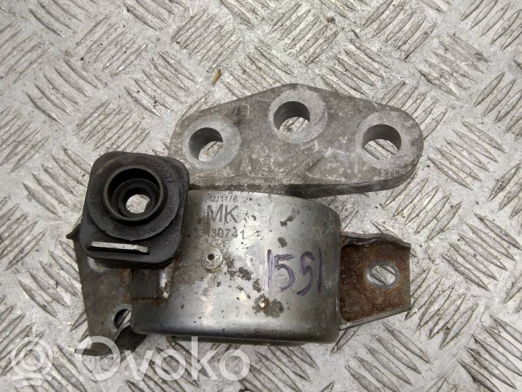 Opel Corsa D Engine mount bracket 