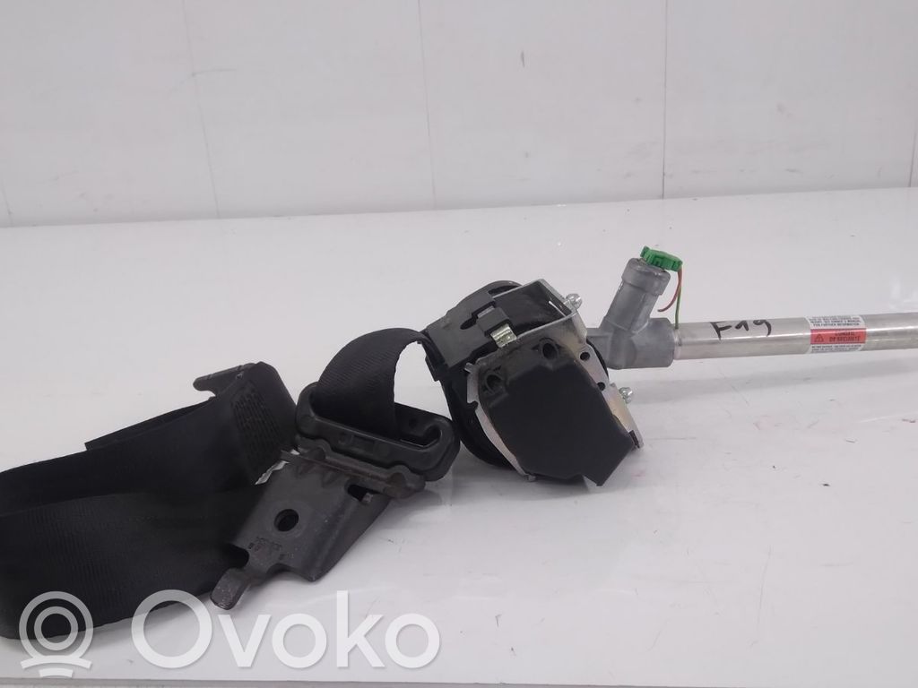 Volvo V70 Cinturón trasero 