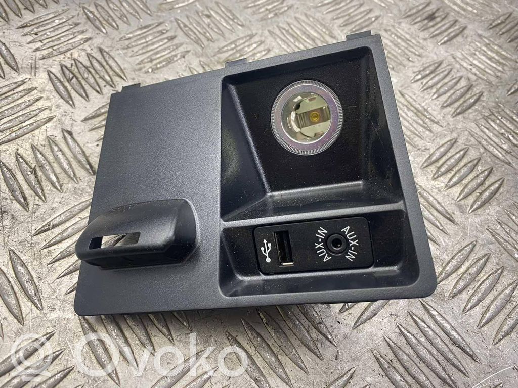 BMW X5 E70 Other center console (tunnel) element 
