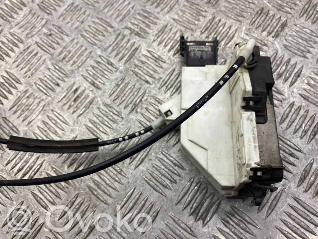 Citroen C5 Front door lock 