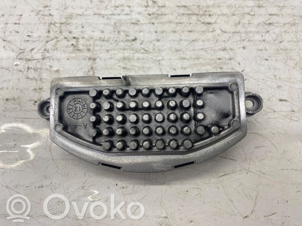 Volkswagen PASSAT B8 Resistencia motor/ventilador de la calefacción 