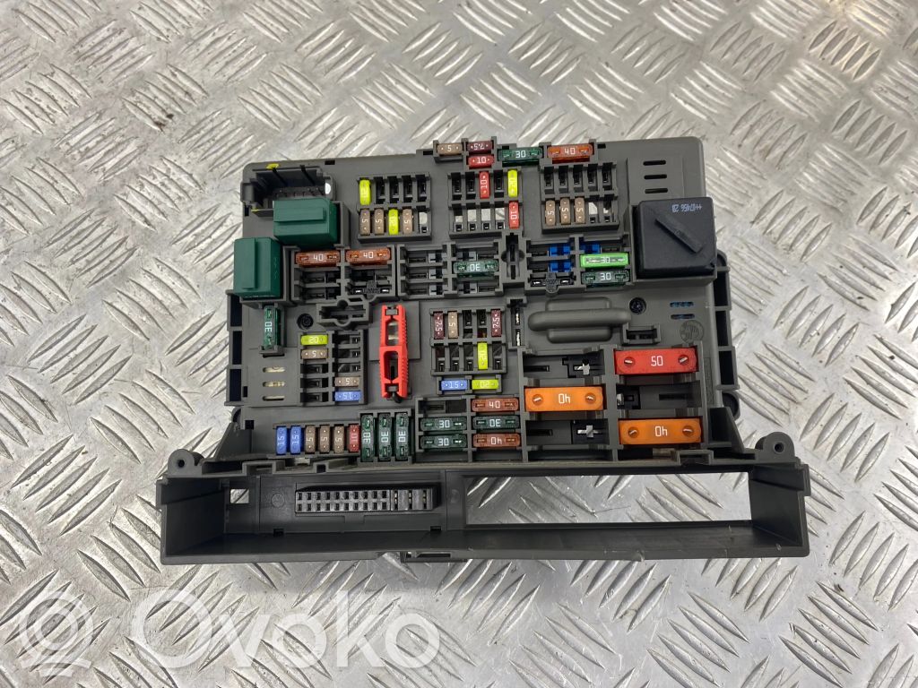 Módulo de fusible   9119446,90400083,17925000000A